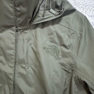 The north face women’s jacket size medium